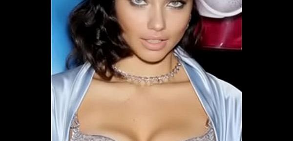  Adriana Lima Jiggling Tits Animation